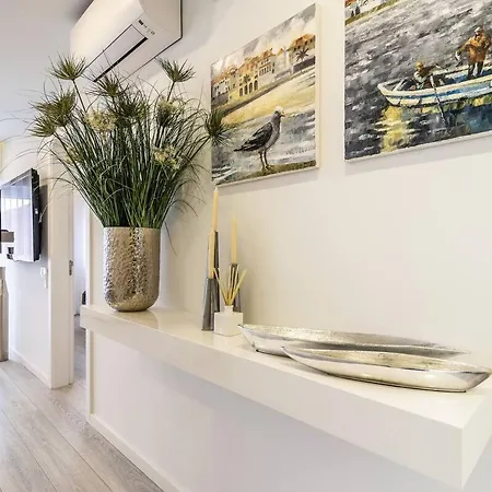 Whome Stylish & Modern Luxury In Center Apartment *